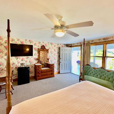 Rose Farm Inn Ню Шоръм Екстериор снимка