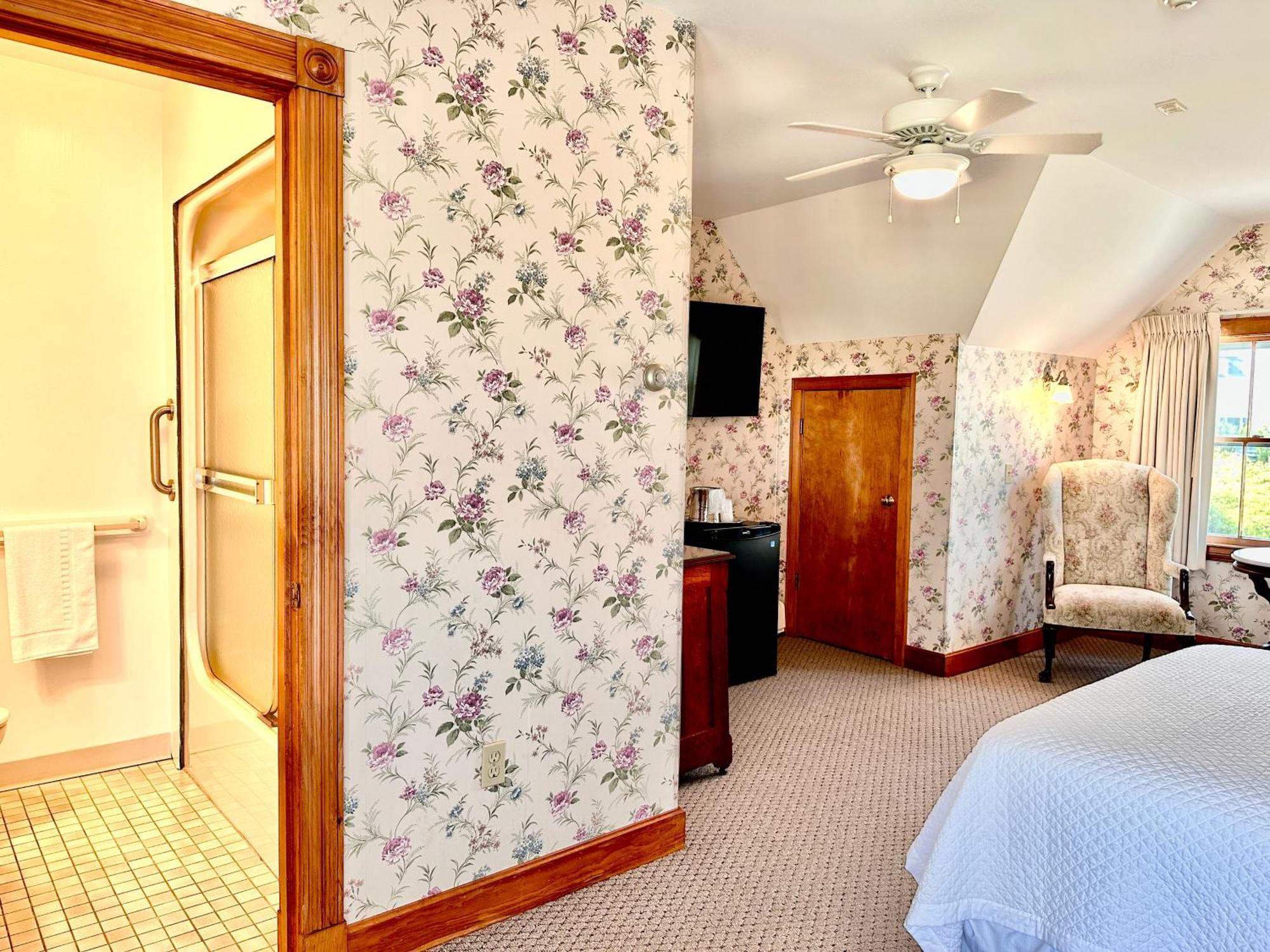 Rose Farm Inn Ню Шоръм Екстериор снимка